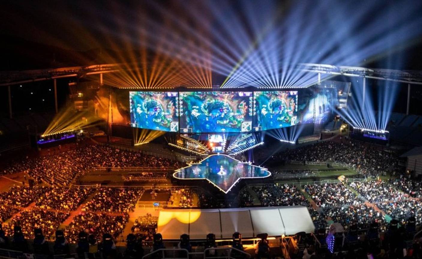 FaZe晋级季后赛，击败The Mongolz，获得 Austin Major 2025